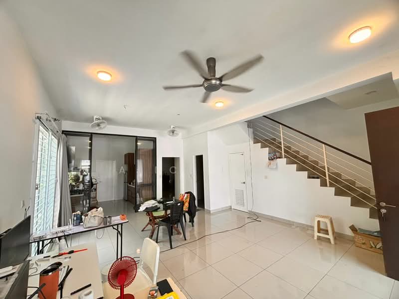 Semi-Detached House for Sale in Rawang (Selangor) - Alice Low - Living Room - PropertyGuru.com.my