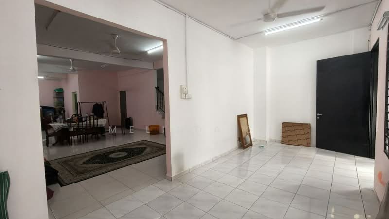 Rumah Kluster untuk Dijual di Taman Pulai Mutiara (Iskandar Puteri (Nusajaya)) - Melinda Ee - Living Room - PropertyGuru.com.my