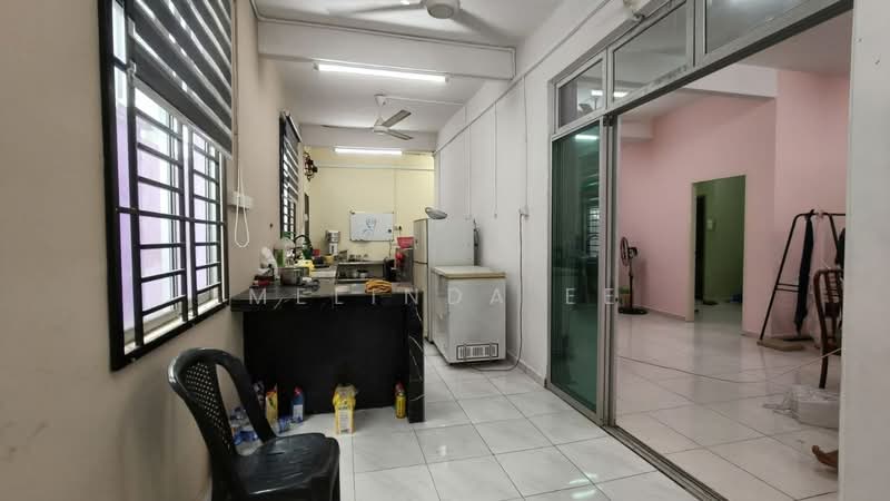 Rumah Kluster untuk Dijual di Taman Pulai Mutiara (Iskandar Puteri (Nusajaya)) - Melinda Ee - Kitchen - PropertyGuru.com.my