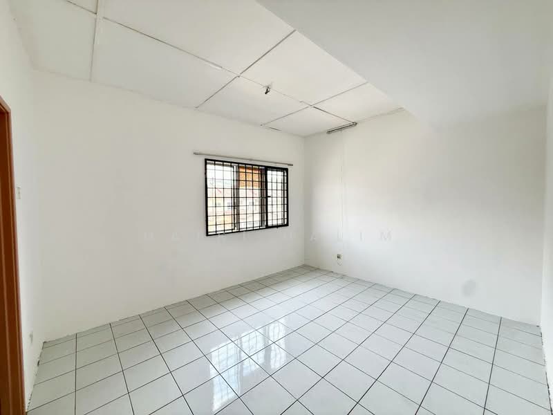 Rumah Teres 2-Tingkat untuk Dijual di Taman Impian Indah (Sungai Buloh) - Hairi Halim - PropertyGuru.com.my