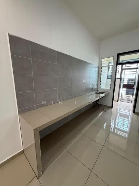 Rumah Teres 2-Tingkat untuk Dijual di Bandar Layangkasa (Pasir Gudang) - Win Lim - Kitchen - PropertyGuru.com.my
