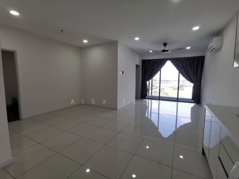 Servis Apartment untuk Disewa di The Glenz @ Glenmarie - Alex Teow - Living Room - PropertyGuru.com.my