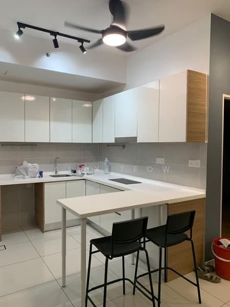 Servis Apartment untuk Disewa di The Glenz @ Glenmarie - Alex Teow - Kitchen - PropertyGuru.com.my