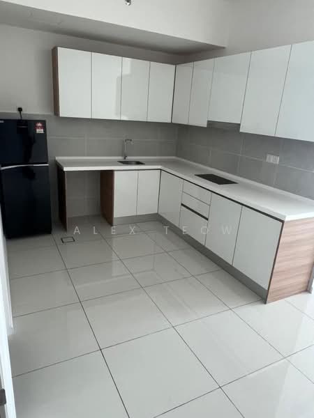 Servis Apartment untuk Disewa di The Glenz @ Glenmarie - Alex Teow - Kitchen - PropertyGuru.com.my