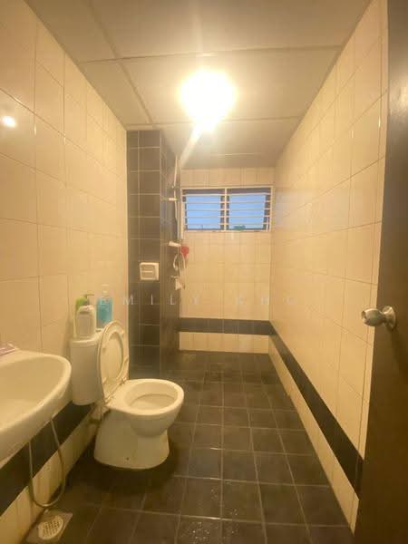 Kondominium untuk Dijual di Indah Alam (Subang Andaman) - Emily Kho - Bathroom - PropertyGuru.com.my