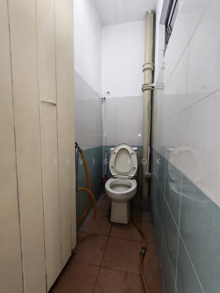 1-storey Terraced House for Sale in Sungai Besi (Kuala Lumpur) - Elvis Kok - Bathroom - PropertyGuru.com.my