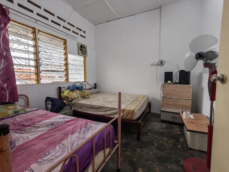 1-storey Terraced House for Sale in Sungai Besi (Kuala Lumpur) - Elvis Kok - Bedroom - PropertyGuru.com.my