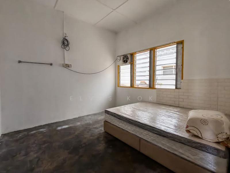 Rumah Teres 1-Tingkat untuk Dijual di Sungai Besi (Kuala Lumpur) - Elvis Kok - Bedroom - PropertyGuru.com.my