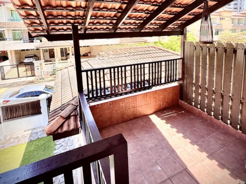 Rumah Teres 3 Tingkat untuk Dijual di Tanjung Bungah (Penang) - Enoch Tiu - Balcony - PropertyGuru.com.my