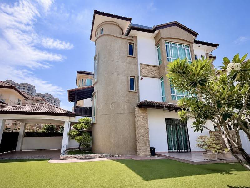 3-storey Terraced House for Sale in Tanjung Bungah (Penang) - Enoch Tiu - Exterior - PropertyGuru.com.my