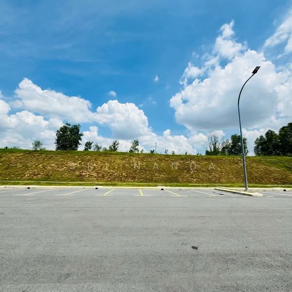 Kedai untuk Disewa di Bandar Tasik Puteri (Rawang) - Sri Nanda - Car Park - PropertyGuru.com.my