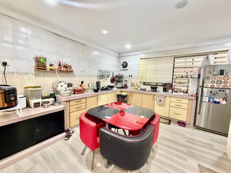 2-storey Terraced House for Sale in Bukit Jelutong (Shah Alam) - Azmi . - Kitchen - PropertyGuru.com.my