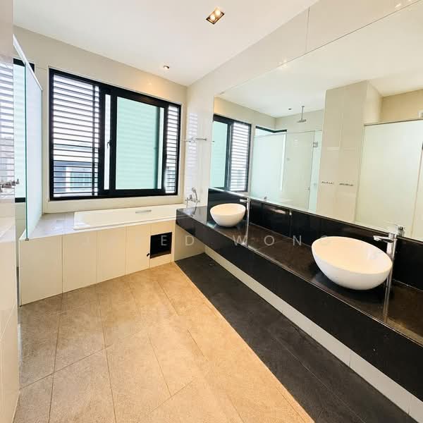 Rumah Banglo untuk Dijual di Cyberjaya (Selangor) - Jared Wong - Bathroom - PropertyGuru.com.my