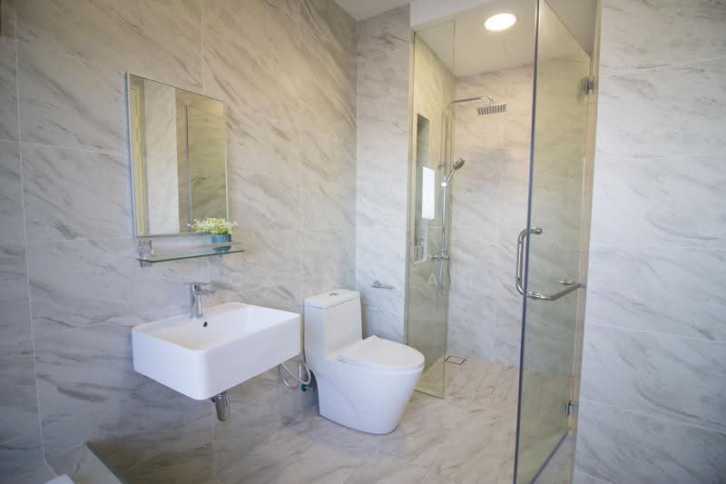 Kediaman Servis untuk Disewa di Imperio Residence - CK Cheah - Bathroom - PropertyGuru.com.my