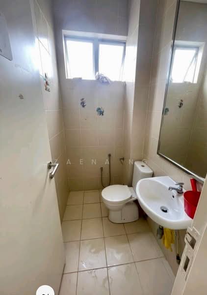 Shop / Office for Rent in Klang (Selangor) - Zaena Ng - Bathroom - PropertyGuru.com.my