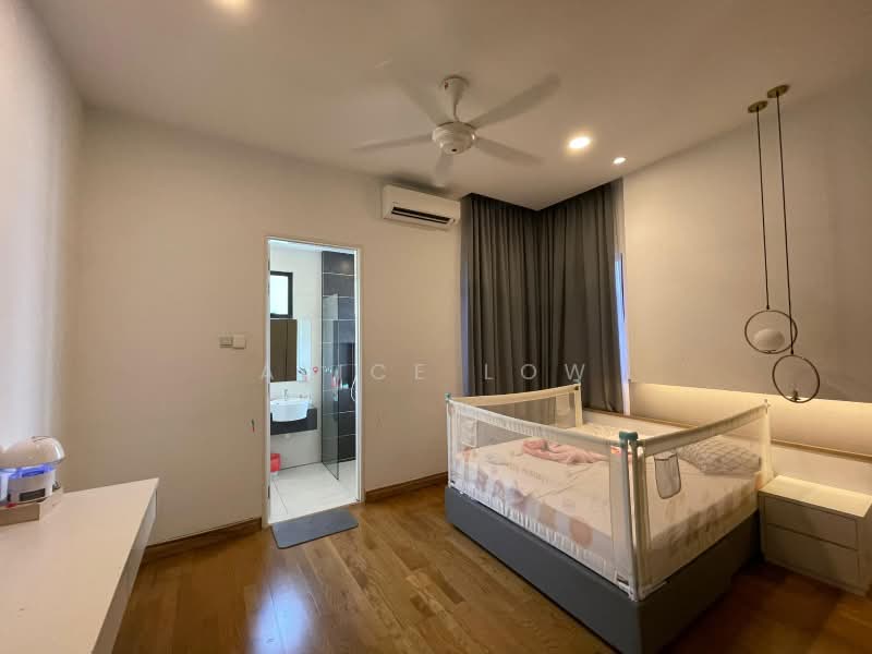 Semi-Detached House for Sale in Rawang (Selangor) - Alice Low - Bedroom - PropertyGuru.com.my