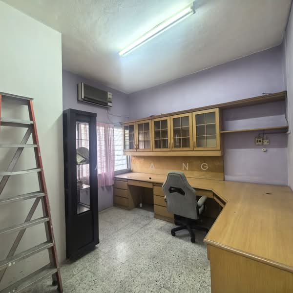 Rumah Teres 2 Tingkat untuk Dijual di Kampung Batu Belah (Klang) - Zaena Ng - PropertyGuru.com.my