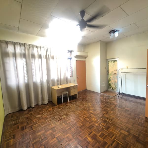 Rumah Teres 2 Tingkat untuk Dijual di Kampung Batu Belah (Klang) - Zaena Ng - PropertyGuru.com.my