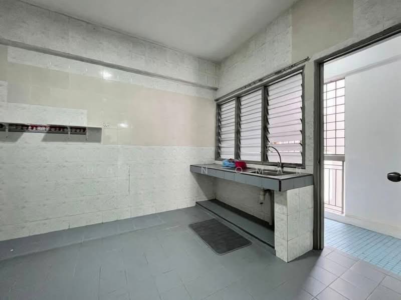 Kondominium untuk Dijual di Tiara Kelana - Hazeman Omar - Kitchen - PropertyGuru.com.my