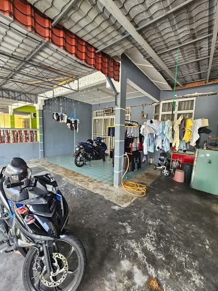 Rumah Teres 1 Tingkat untuk Dijual di Senawang (Negeri Sembilan) - Azrul Othman - Exterior - PropertyGuru.com.my