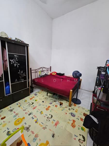 Rumah Teres 1 Tingkat untuk Dijual di Senawang (Negeri Sembilan) - Azrul Othman - Bedroom - PropertyGuru.com.my