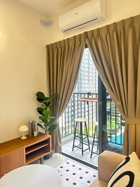 Servis Apartment untuk Disewa di One Equine - Emerlyne Shum - Balcony - PropertyGuru.com.my