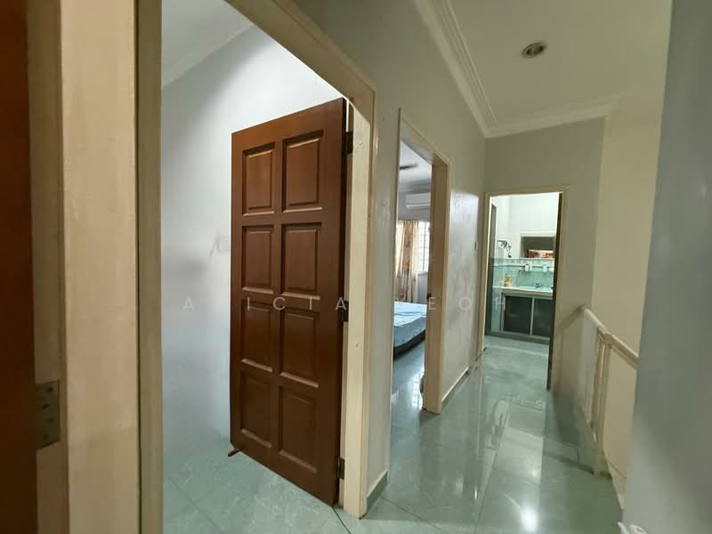 Rumah Teres 2 Tingkat untuk Dijual di Usj 6 (Subang Jaya) - Alicia Yeoh - Corridor - PropertyGuru.com.my