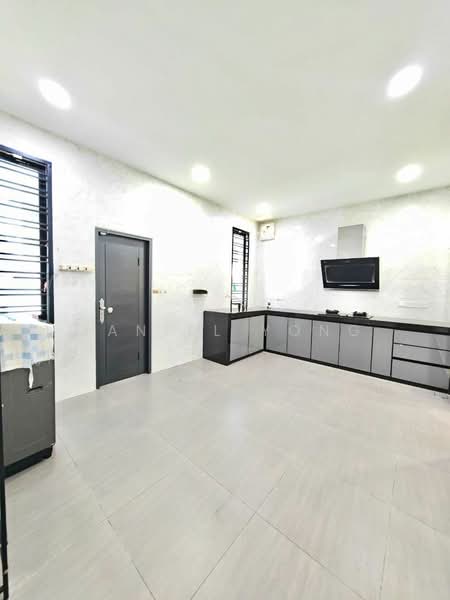 2-storey Terraced House for Sale in Johor Bahru (Johor) - Daniel Yong - Kitchen - PropertyGuru.com.my