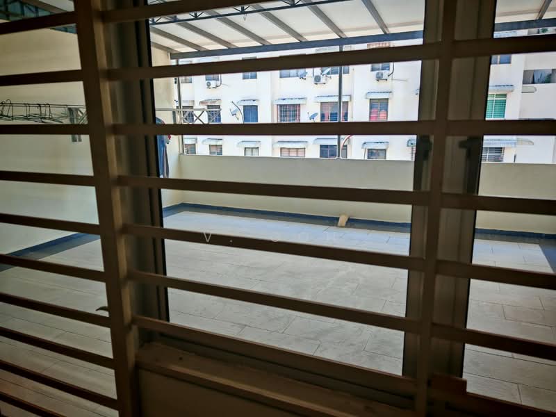 Rumah Teres 3 Tingkat untuk Dijual di Bayan Lepas (Penang) - V. Goh - Balcony - PropertyGuru.com.my