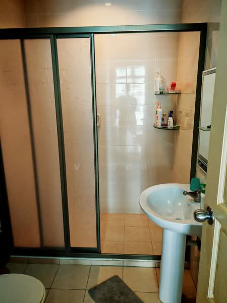 Rumah Teres 3 Tingkat untuk Dijual di Bayan Lepas (Penang) - V. Goh - Bathroom - PropertyGuru.com.my