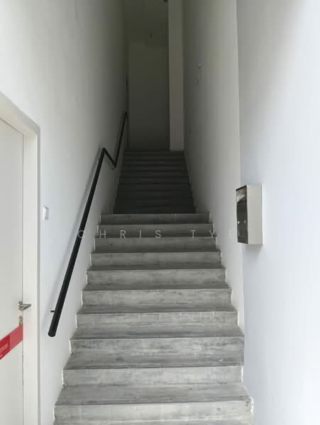 Shop for Sale in Kuala Lumpur (Kuala Lumpur) - Chris Tye - Corridor - PropertyGuru.com.my