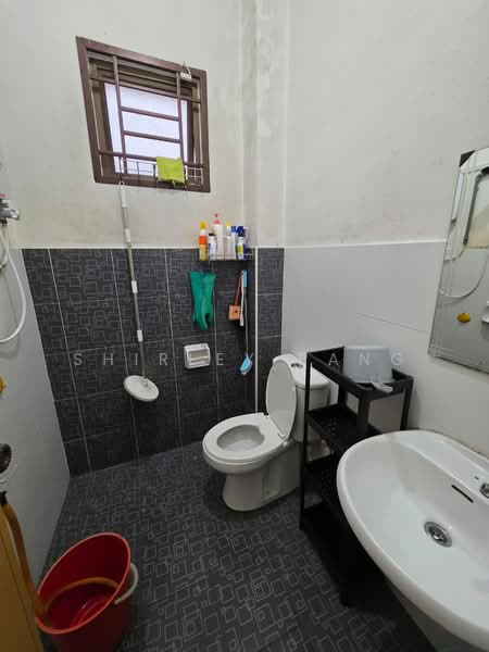 Rumah Teres 2 Tingkat untuk Disewa di Setia Eco Gardens (Gelang Patah) - Shirley Pang - Bathroom - PropertyGuru.com.my