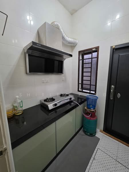 Rumah Teres 2 Tingkat untuk Disewa di Setia Eco Gardens (Gelang Patah) - Shirley Pang - Kitchen - PropertyGuru.com.my