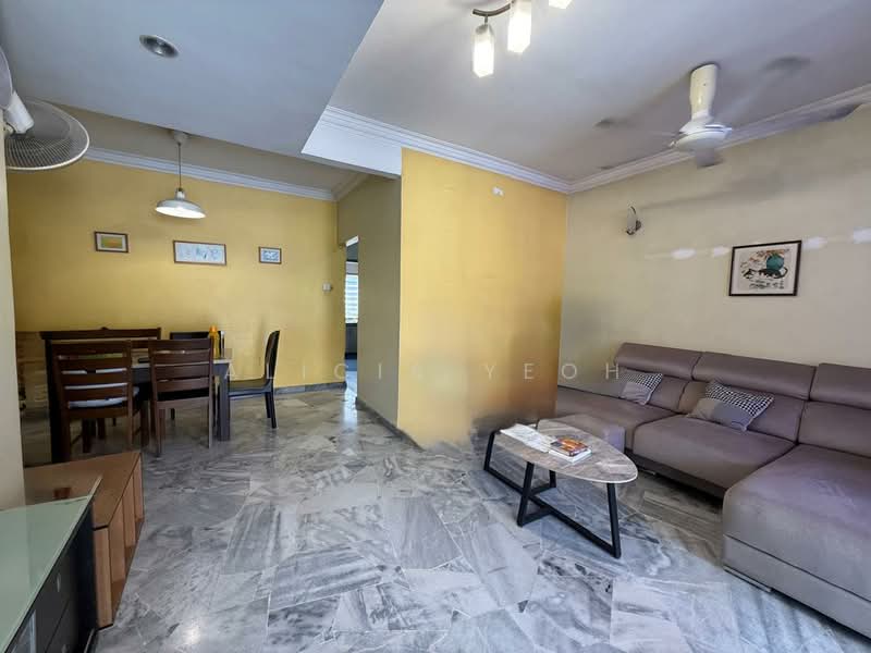 Rumah Teres 2 Tingkat untuk Dijual di Usj 6 (Subang Jaya) - Alicia Yeoh - Living Room - PropertyGuru.com.my