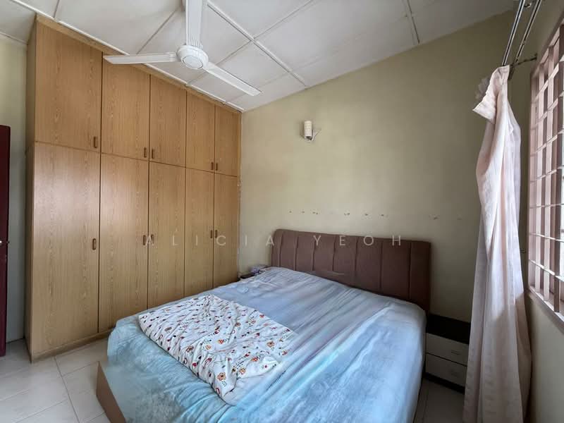 Rumah Teres 2 Tingkat untuk Dijual di Usj 6 (Subang Jaya) - Alicia Yeoh - Bedroom - PropertyGuru.com.my
