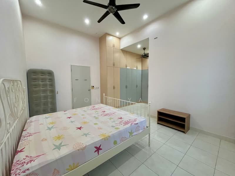 Rumah Teres 2 Tingkat untuk Dijual di Setia Indah 12 (Setia Alam) - Fong Yan - Bedroom - PropertyGuru.com.my