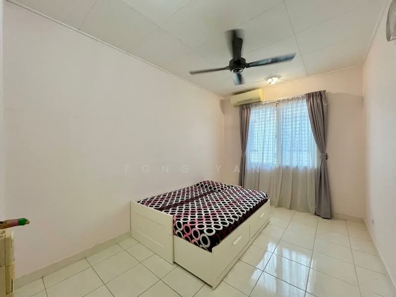 Rumah Teres 2 Tingkat untuk Dijual di Setia Indah 12 (Setia Alam) - Fong Yan - Bedroom - PropertyGuru.com.my