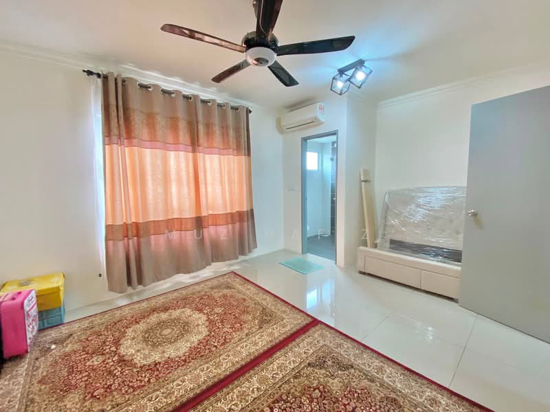 2-storey Terraced House for Sale in Alam Perdana (Puncak Alam) - Muz Hafiz - PropertyGuru.com.my