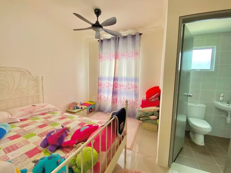 2-storey Terraced House for Sale in Alam Perdana (Puncak Alam) - Muz Hafiz - PropertyGuru.com.my