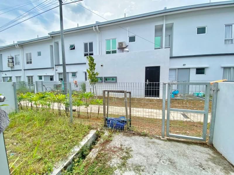 2-storey Terraced House for Sale in Alam Perdana (Puncak Alam) - Muz Hafiz - PropertyGuru.com.my