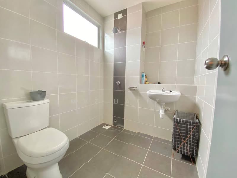 2-storey Terraced House for Sale in Alam Perdana (Puncak Alam) - Muz Hafiz - PropertyGuru.com.my