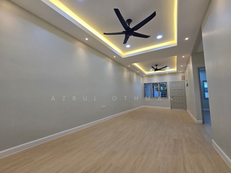 1-storey Terraced House for Sale in Taman Rasah Jaya (Rasah) - Azrul Othman - Interior - PropertyGuru.com.my
