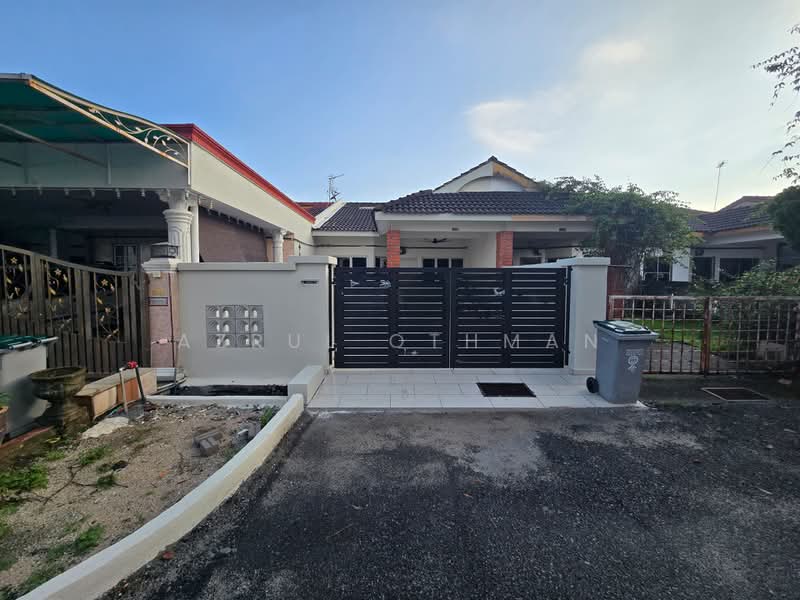 1-storey Terraced House for Sale in Taman Rasah Jaya (Rasah) - Azrul Othman - Exterior - PropertyGuru.com.my