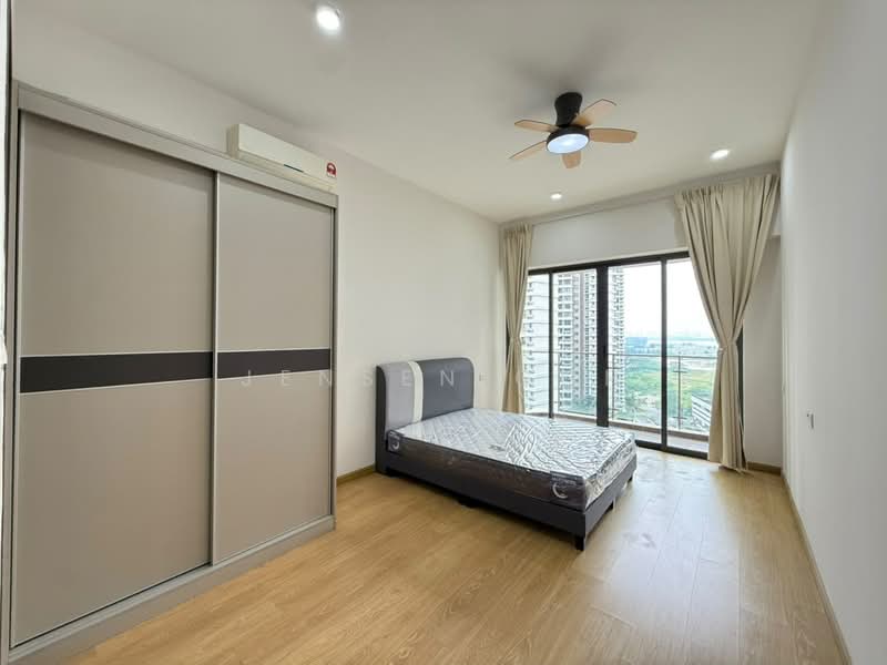 Kondominium untuk Disewa di Lovell @ Country Garden Danga Bay - Jensen Goh - Bedroom - PropertyGuru.com.my