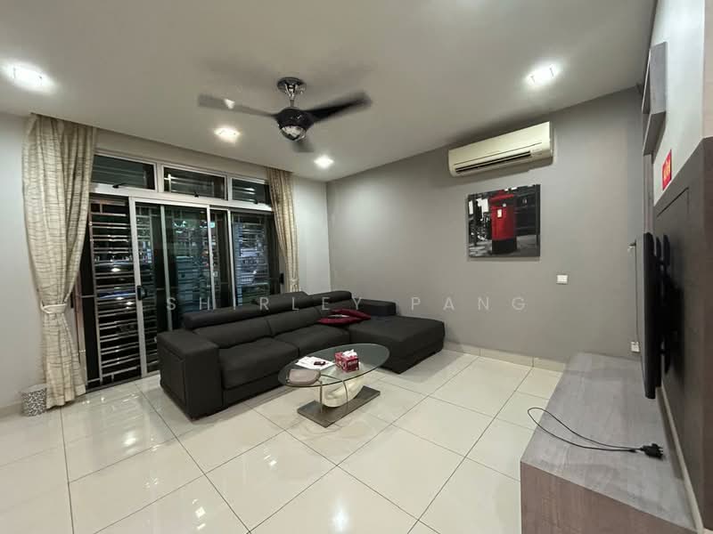 Rumah Teres 2 Tingkat untuk Dijual di Taman Sutera Utama (Skudai) - Shirley Pang - Living Room - PropertyGuru.com.my