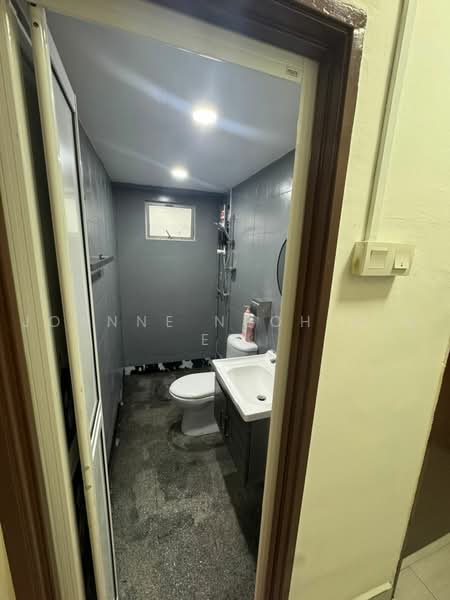 Kondominium untuk Dijual di Angkasa Condominiums - JOANNE NEOH MIN ER - Bathroom - PropertyGuru.com.my