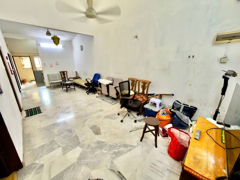 Rumah Teres 1 Tingkat untuk Dijual di Jalan Klang Lama (Old Klang Road) (Kuala Lumpur) - Mohammad Omar - Living Room - PropertyGuru.com.my