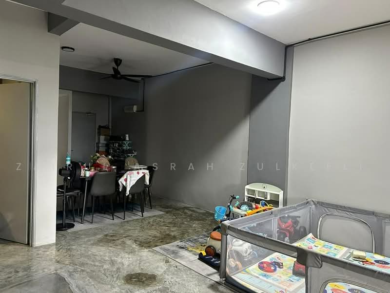 Pangsapuri untuk Disewa di Taman Akasia Semenyih - Zairul Asrah Zulkefli - Dining Room - PropertyGuru.com.my