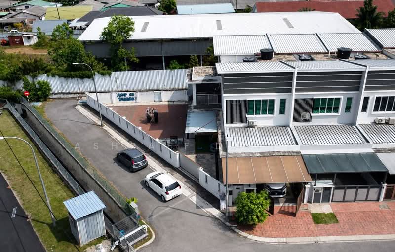 Rumah Teres 2 Tingkat untuk Dijual di Kampung Bukit Lanchong (Subang Jaya) - Ashraff Daniel - Exterior - PropertyGuru.com.my