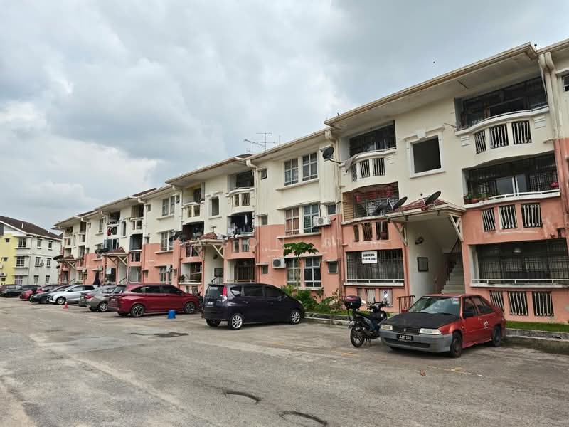 Pangsapuri untuk Dijual di Vista Seri Alam - Jason Sim - Exterior - PropertyGuru.com.my